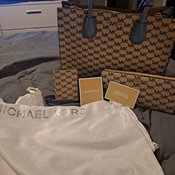 Purse - Picture 5 of 5